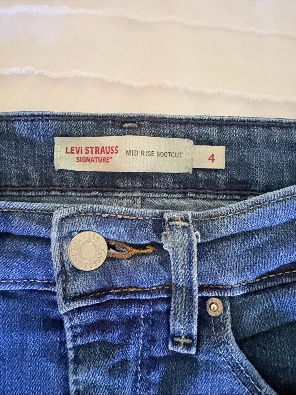 Levi Strauss & Co Signature Mid Rise Bootcut Size 4 - Picture 3 of 15